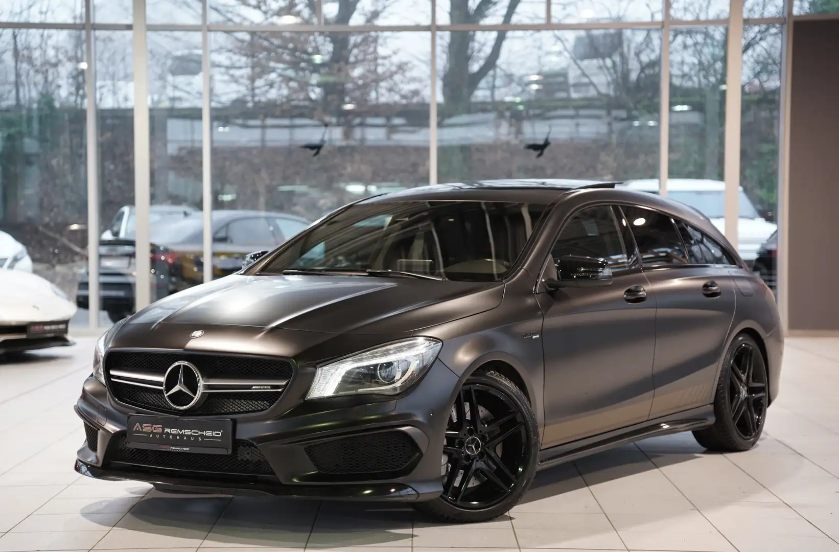 Mercedes-Benz CLA 45 AMG 4M *2.H *Pano *Night Black - 1