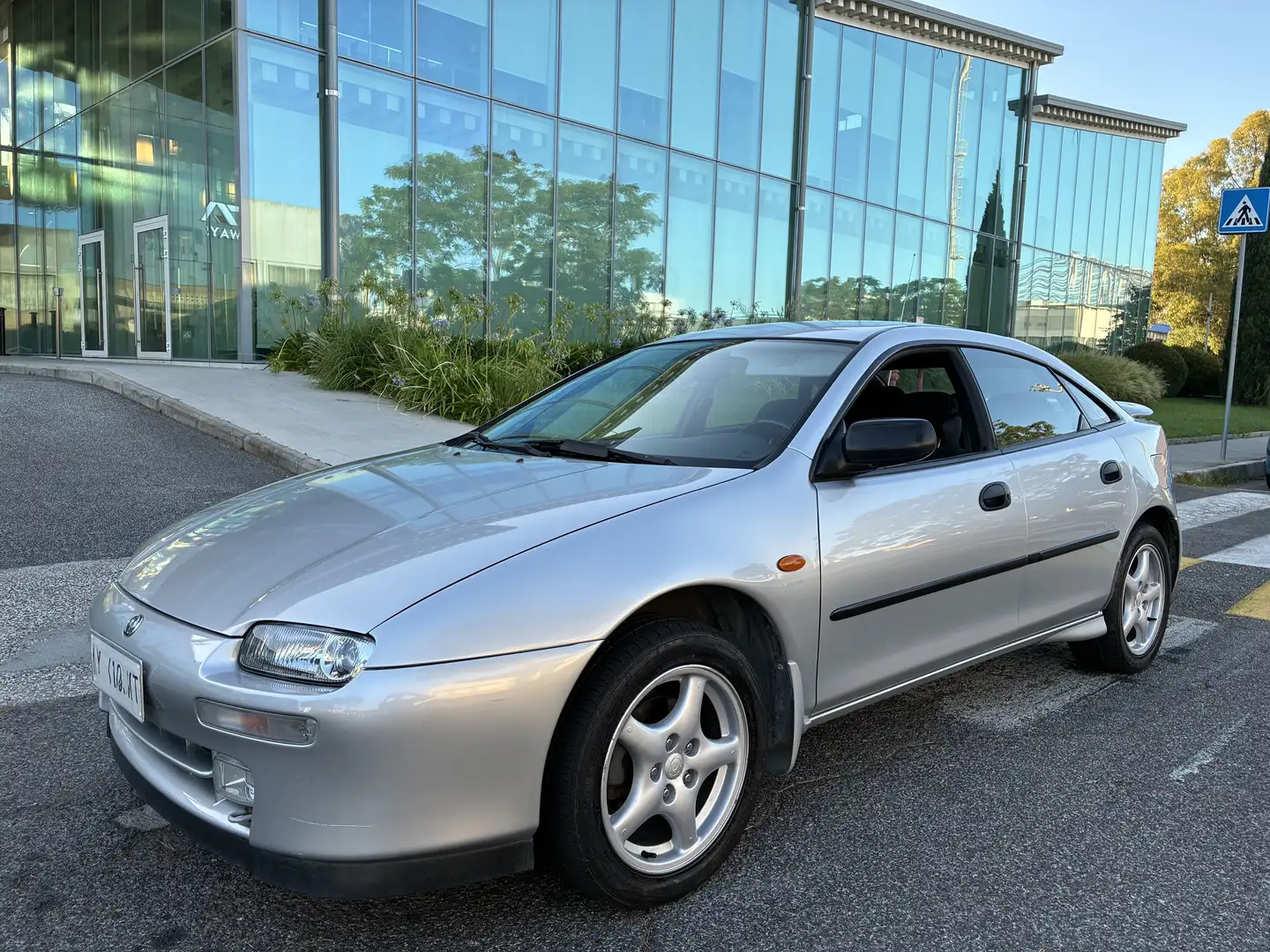 Mazda 323 323F Lantis 2.0 24v GT - 1