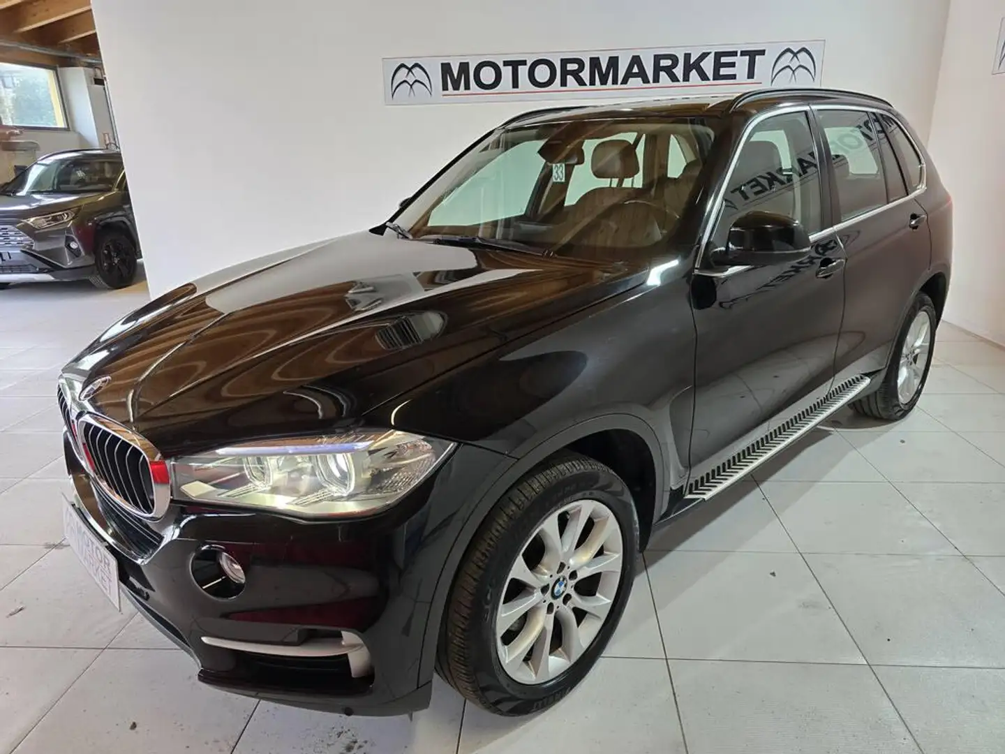 BMW X5 xdrive30d Business 258cv auto Nero - 1