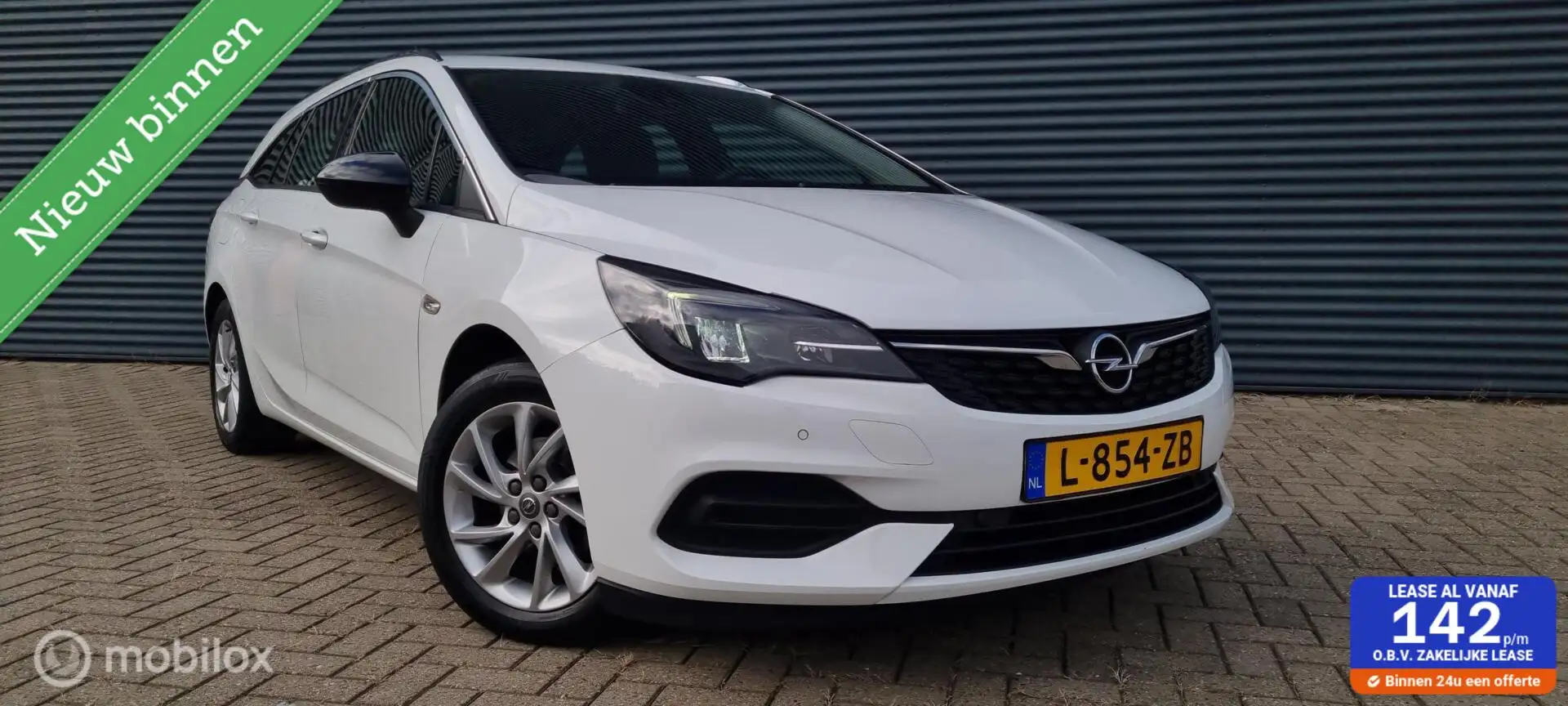Opel Astra Sports Tourer 1.2 Business Elegance Wit - 1