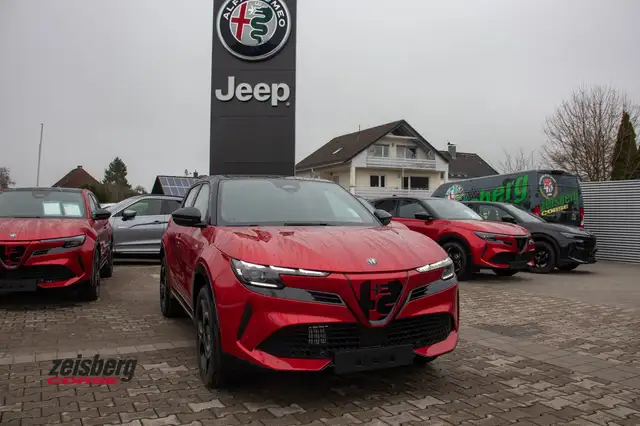 Alfa Romeo Junior Junior 1.2 VGT Ibrida Sondermodell Intensa