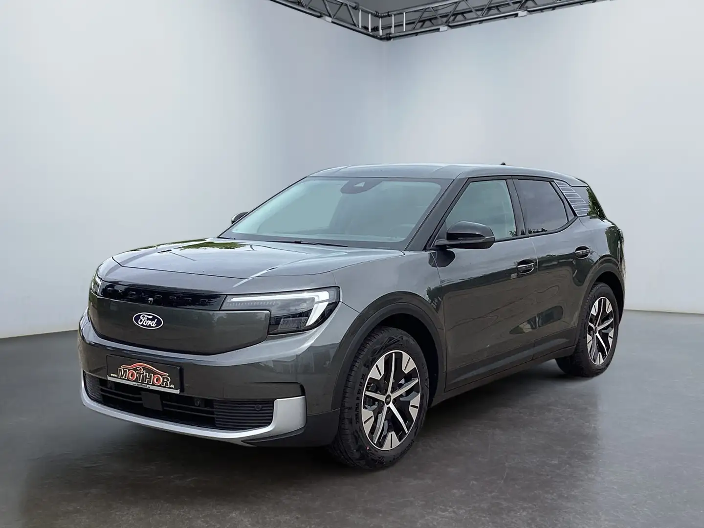 Ford Explorer RWD (Extended Range 77KWh) Matrix ACC Grau - 2