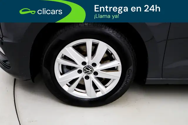 Volkswagen Touran view 11