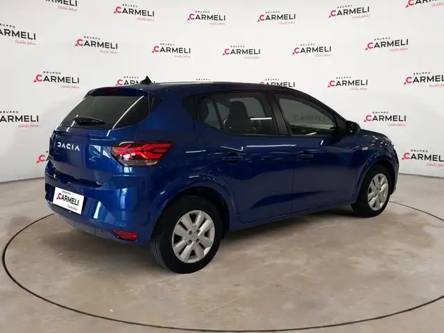 Dacia Sandero view 4