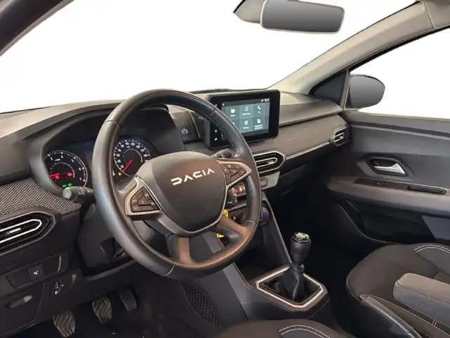 Dacia Sandero view 7