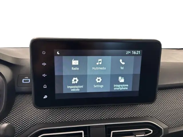 Dacia Sandero view 9