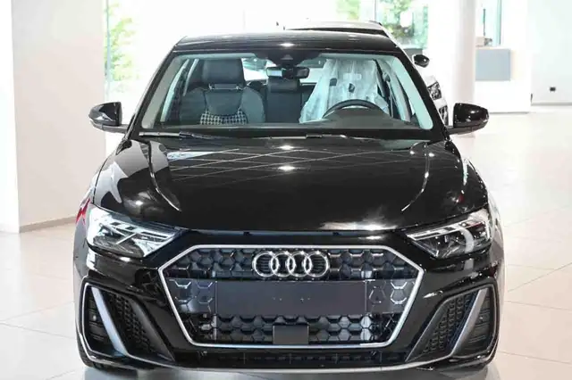 Audi A1 view 2