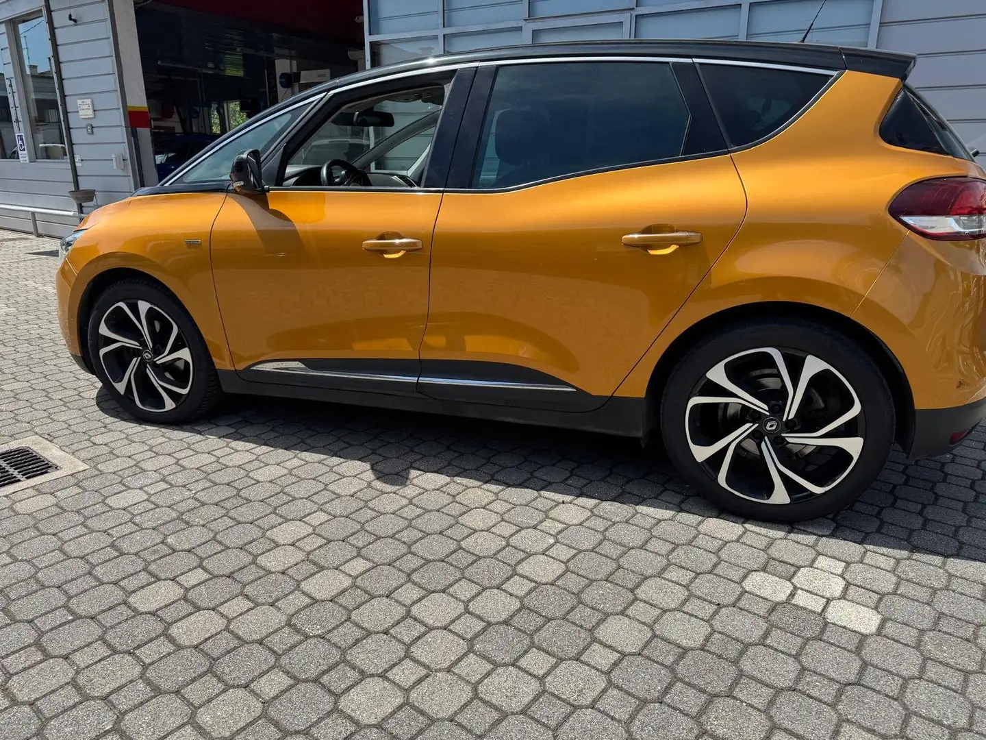 Renault Scenic 1.6 dci energy Bose 160cv edc Orange - 2