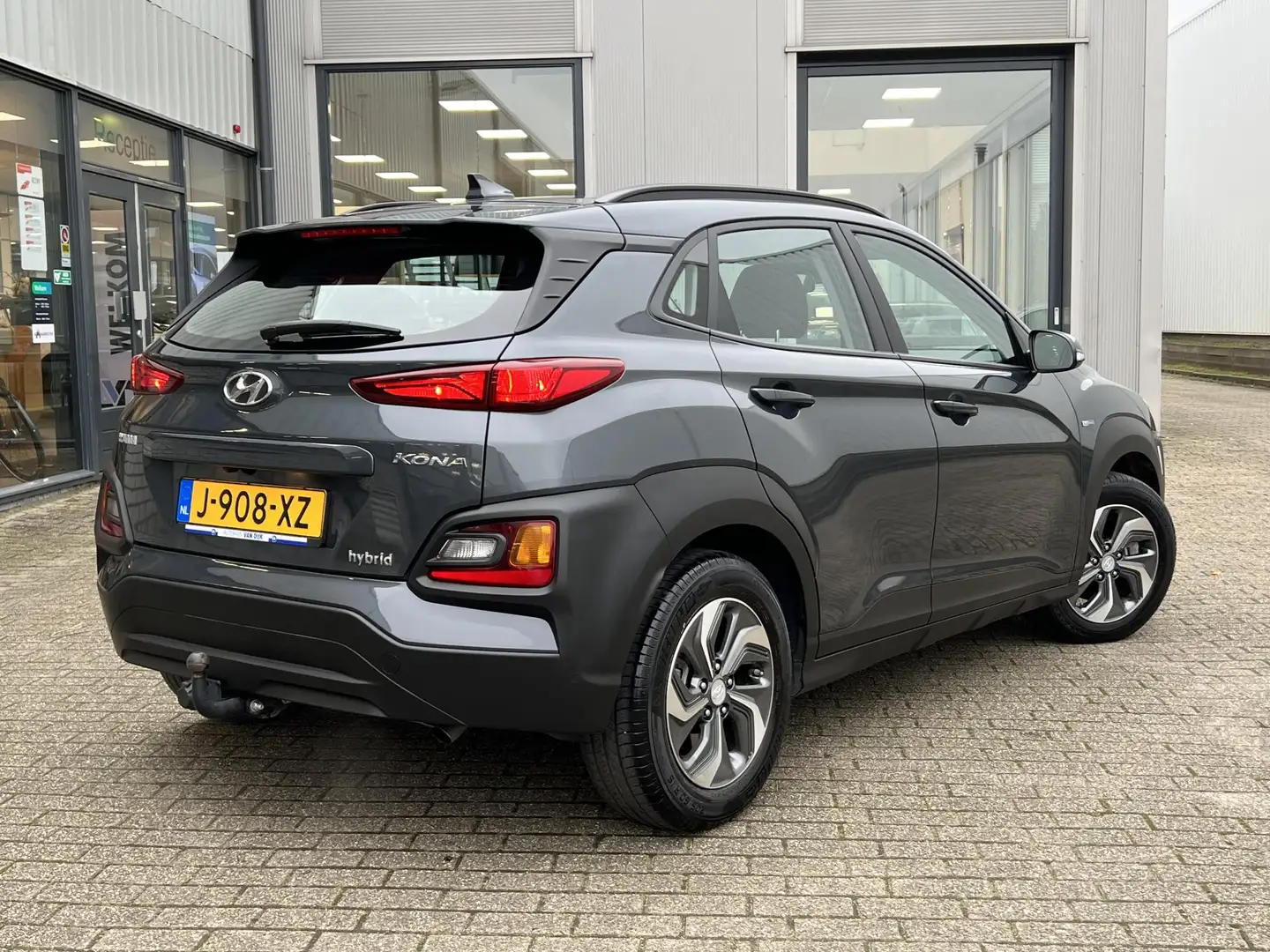 Hyundai KONA 1.6 GDI HEV Comfort Smart | Carplay/Cruise control Grijs - 2