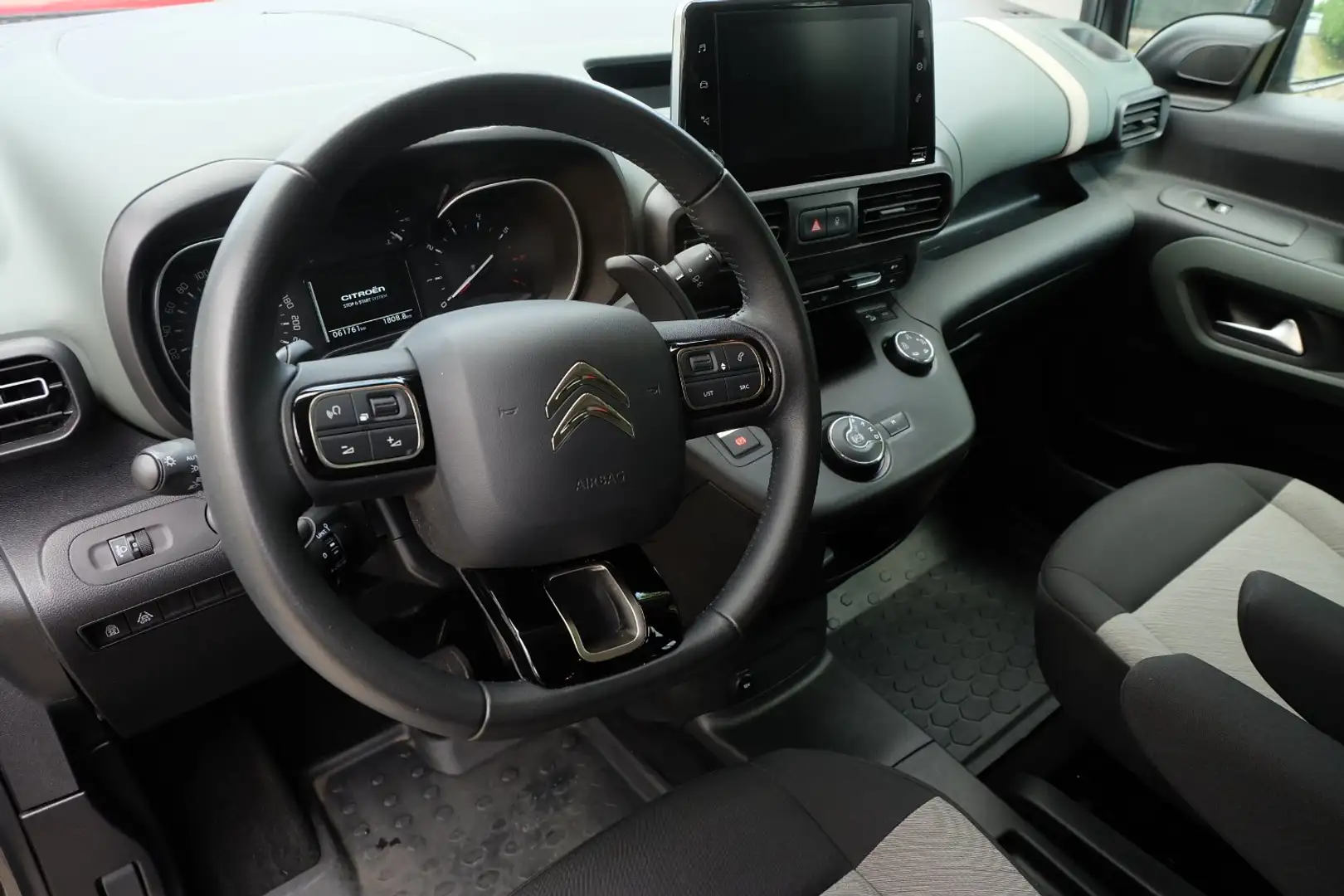 Citroen Berlingo Berlingo M PureTech 130 EAT8 FEEL Gris - 2