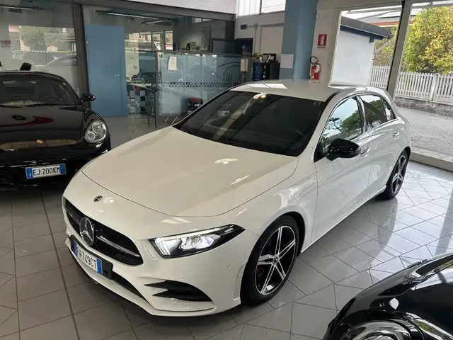 Mercedes-Benz A 200 A 200 d Sport auto