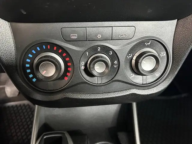 Alfa Romeo Mito view 12