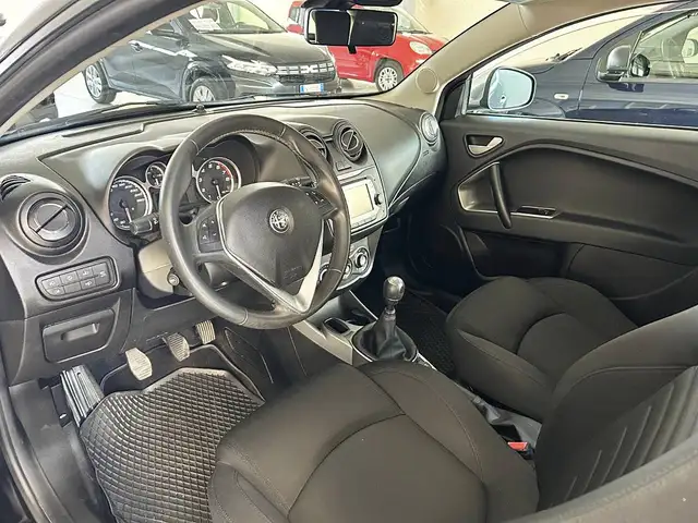 Alfa Romeo Mito view 7