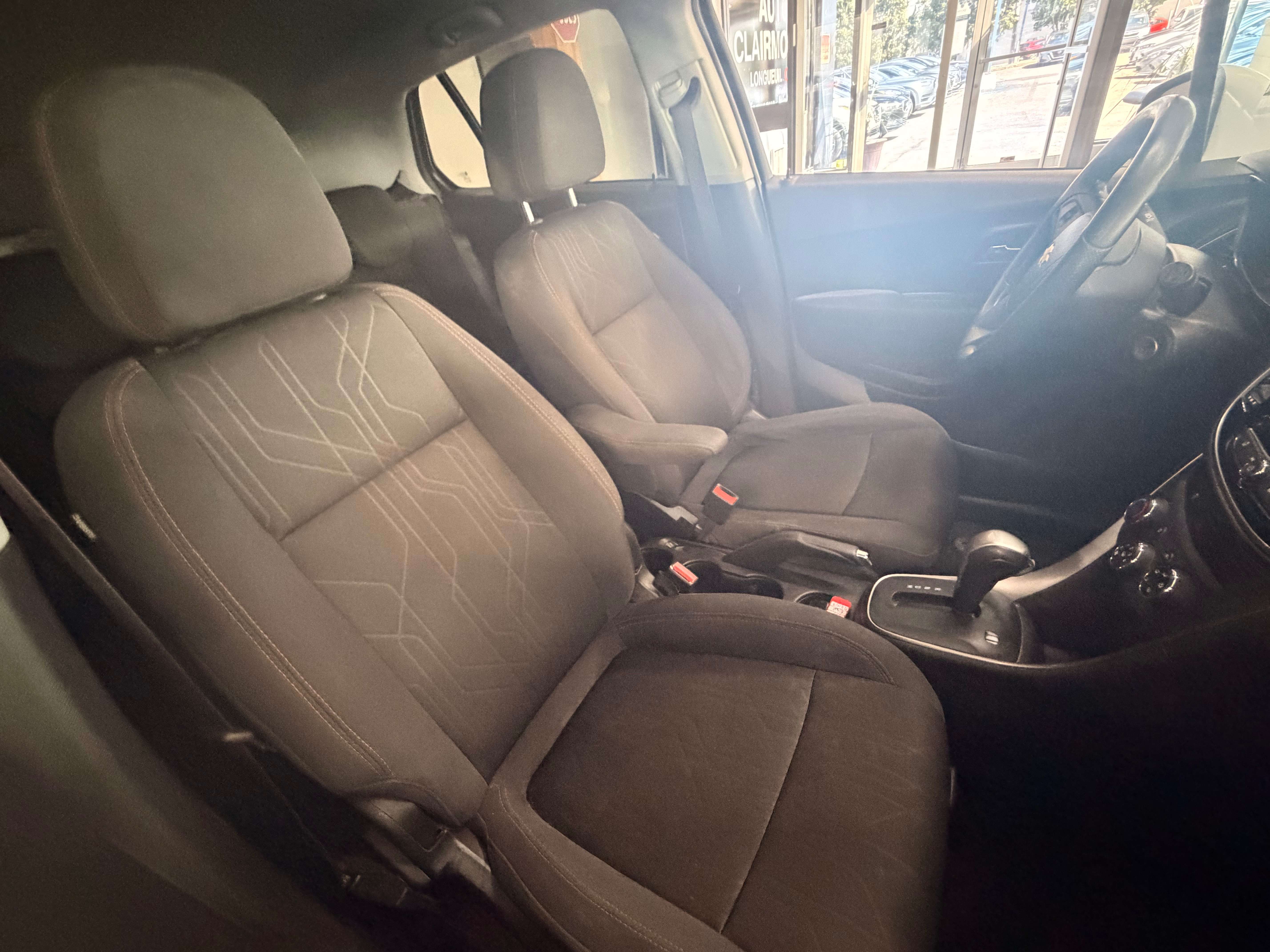 2018 Chevrolet Trax LT - Image 11