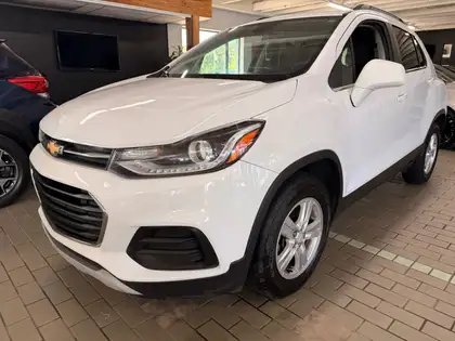 White 2018 Chevrolet Trax SUV / Crossover Front-Wheel Drive Automatic