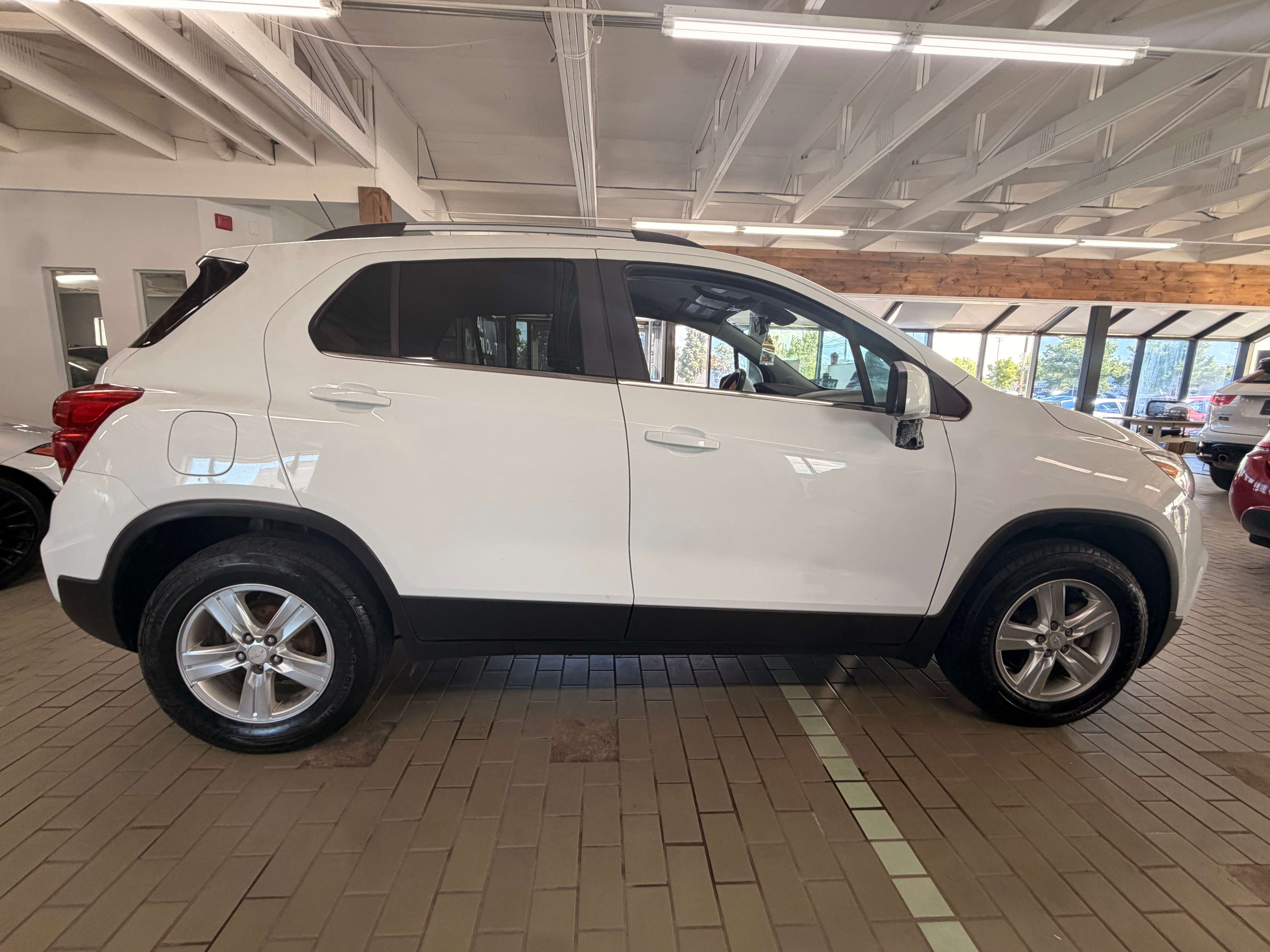 2018 Chevrolet Trax LT - Image 6