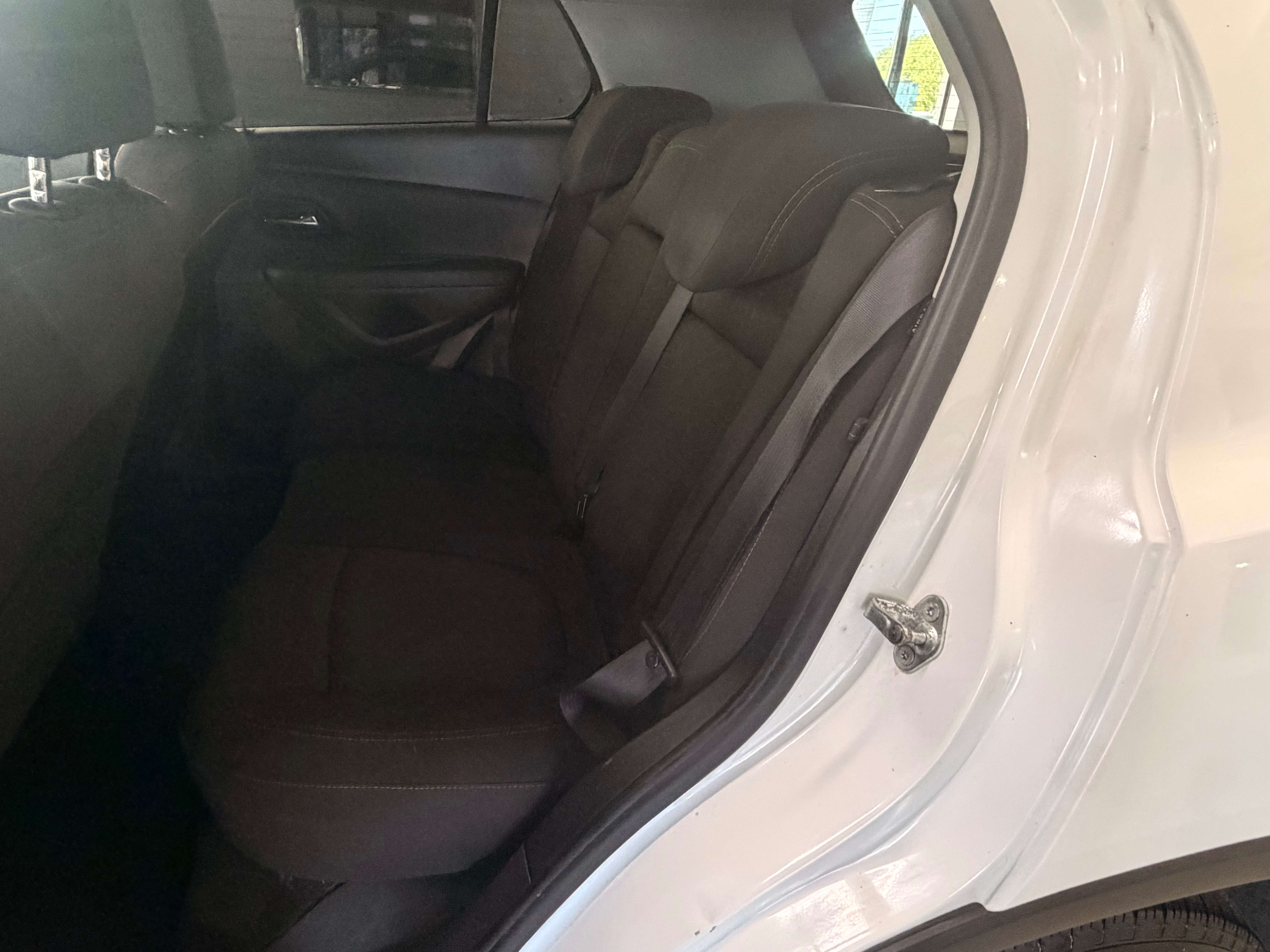 2018 Chevrolet Trax LT - Image 13