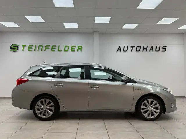 Toyota Auris view 8