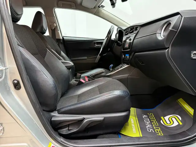 Toyota Auris view 12