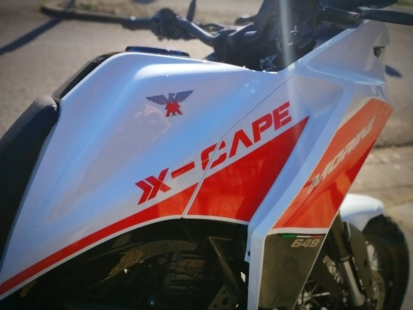 Moto Morini X-Cape Wit - 1