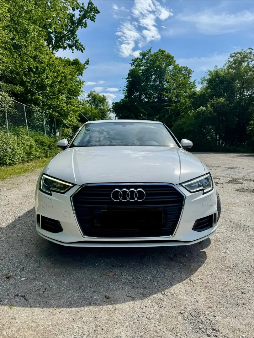 Audi A3 sport Weiß - 2