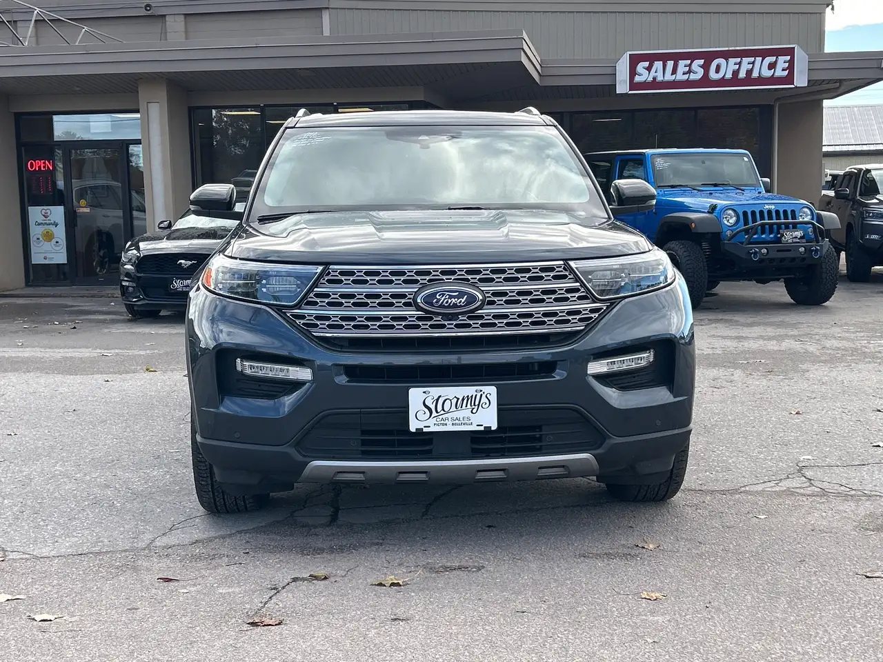 Ford Explorer снимка Ford Explorer
