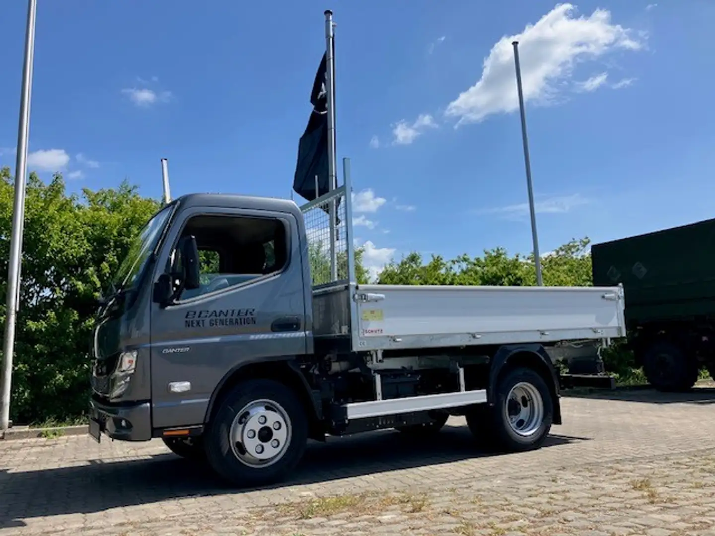 Fuso eCanter 4S15E Dreiseitenkipper +KAMERA Grijs - 2