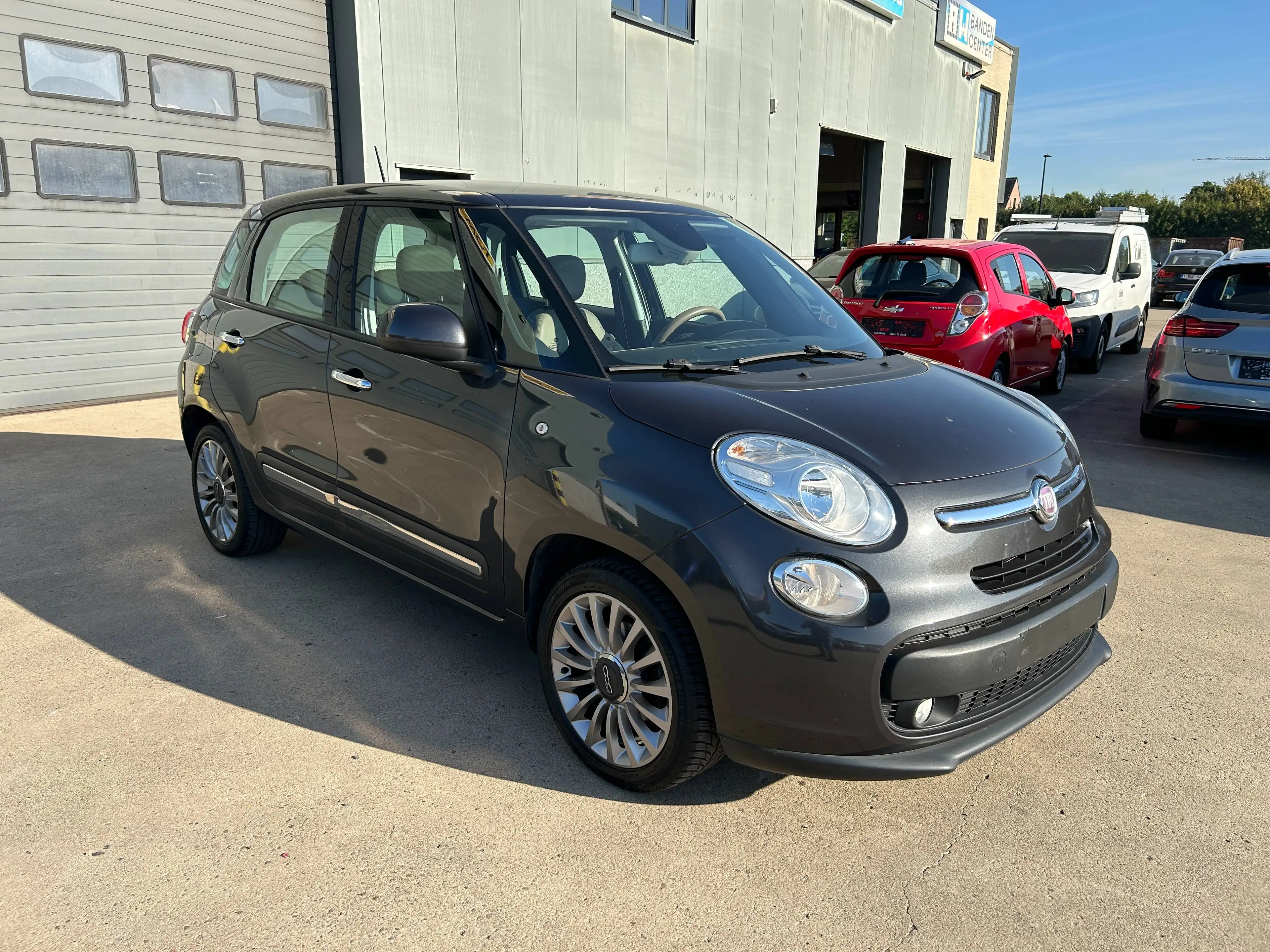 Fiat 500L 500L 1.4i Pop Wagen word verkocht met keuring en onderhoudsbeurt — photo 2