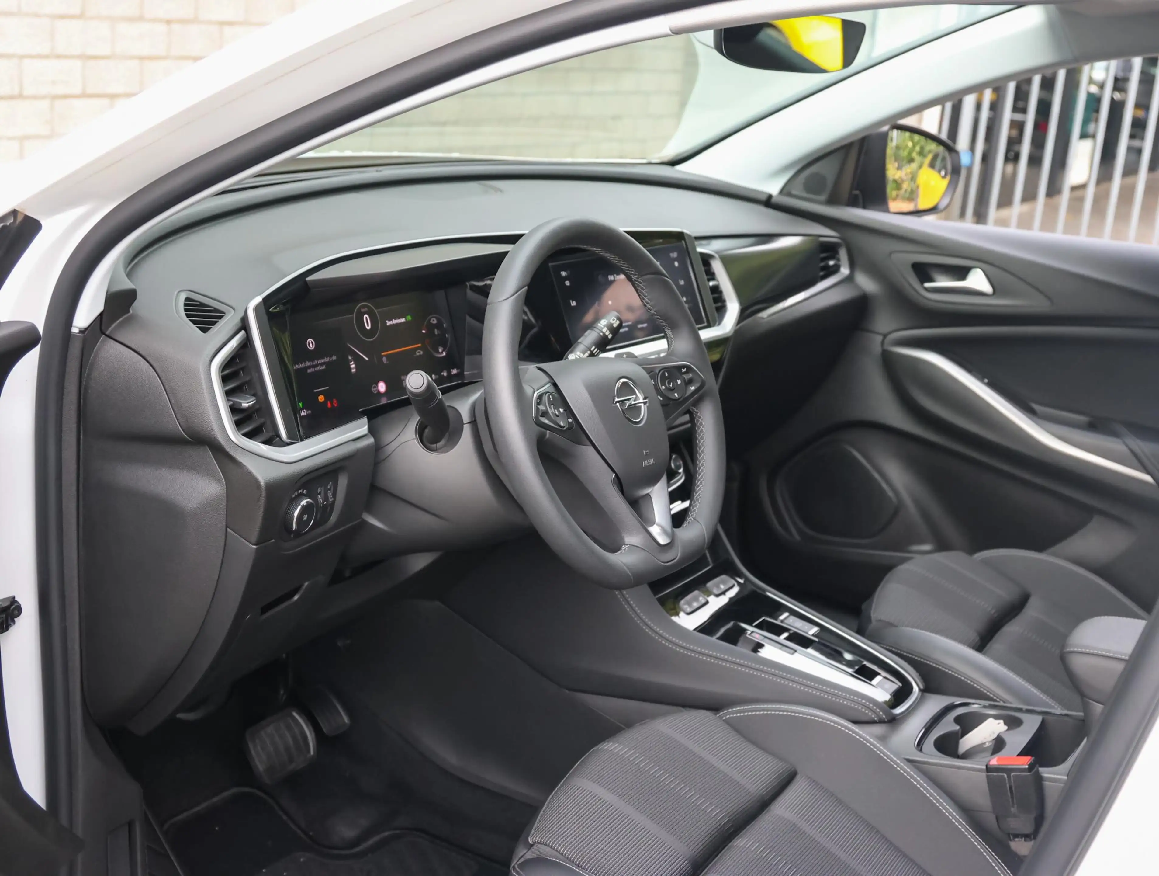 Opel Grandland 1.6 225pk Hybrid GS | Navigatie | Camera | Stoel- — photo 10