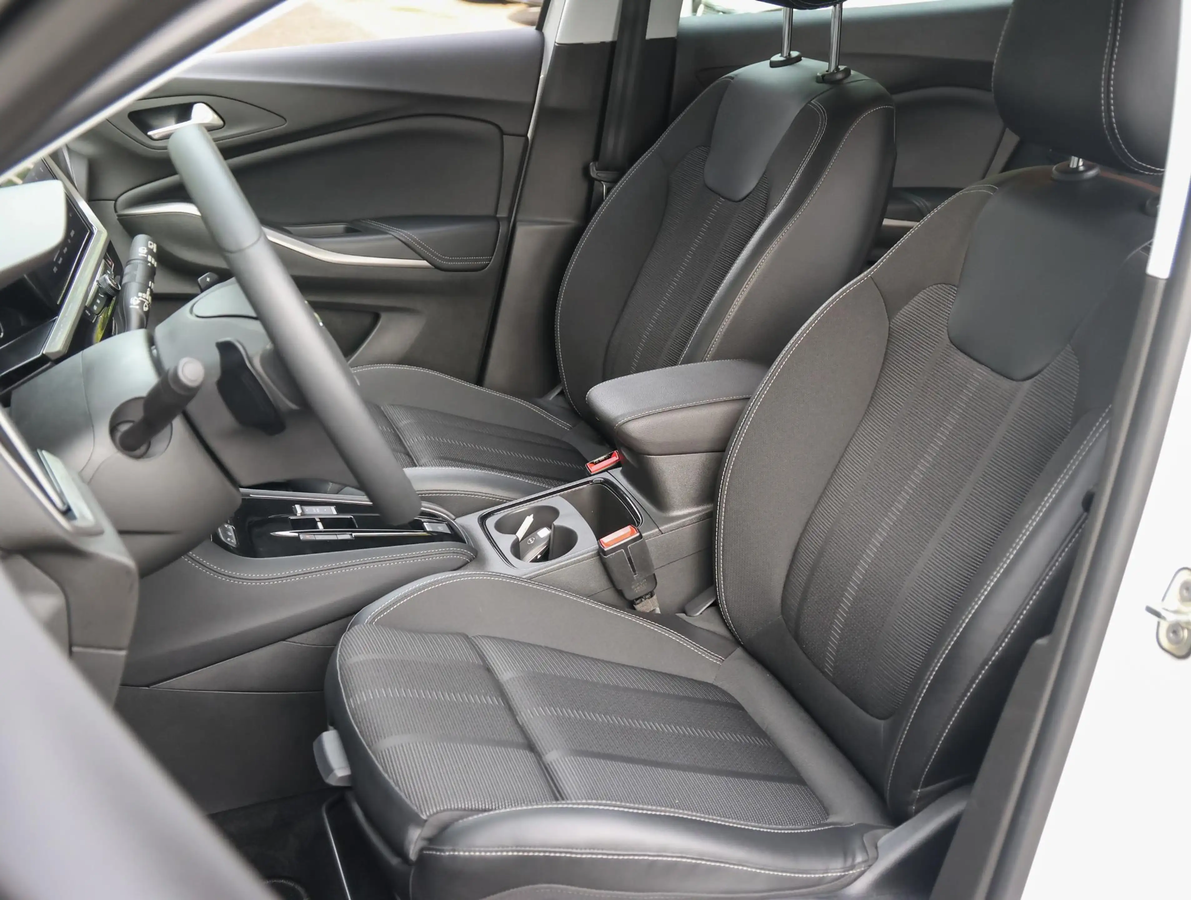 Opel Grandland 1.6 225pk Hybrid GS | Navigatie | Camera | Stoel- — photo 12