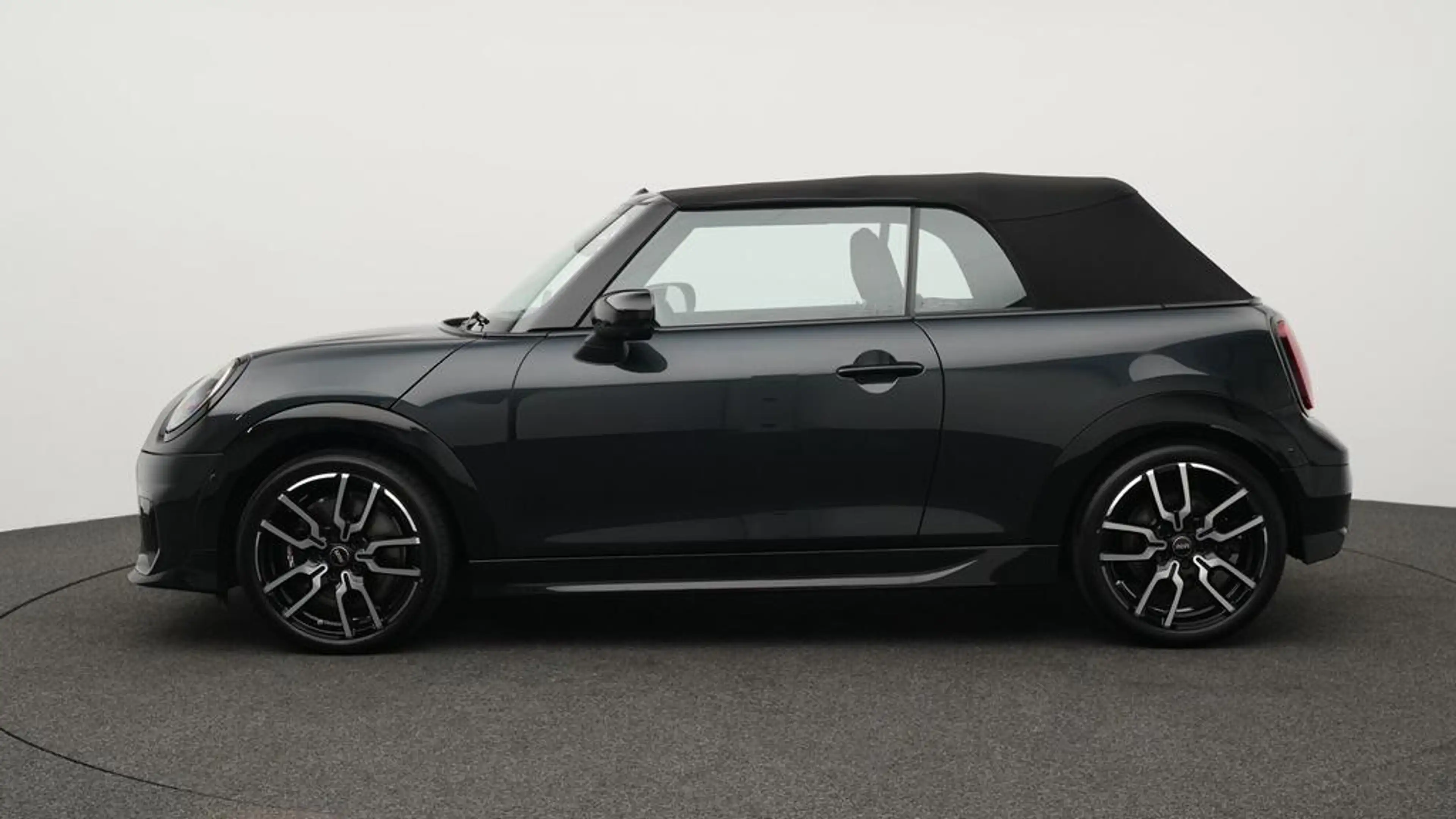 MINI Cooper C Cabrio John Cooper Works Trim — photo 2