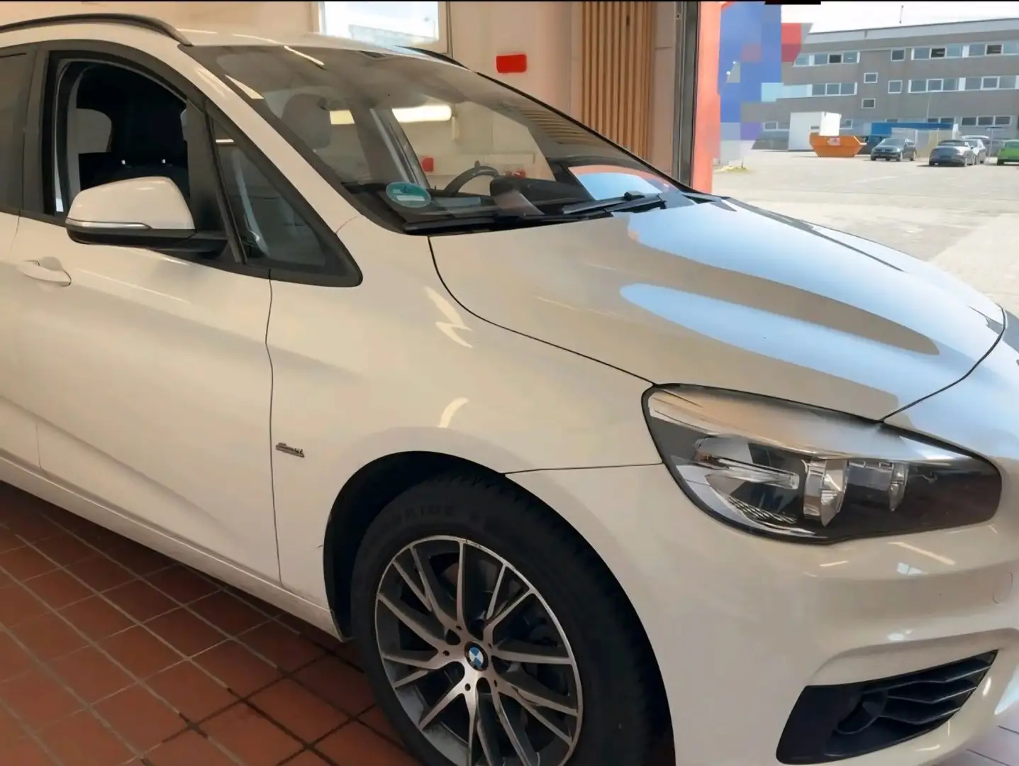 BMW 220 2 Gran Tourer 220 d xDrive Sport Line Weiß - 2
