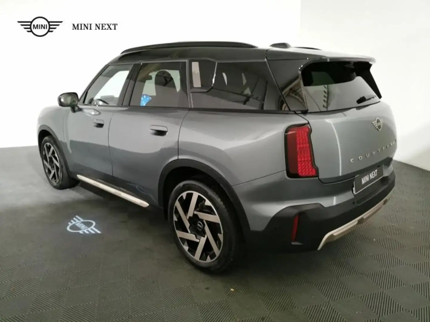MINI Countryman C C 170ch Favoured DKG7 Vert - 2