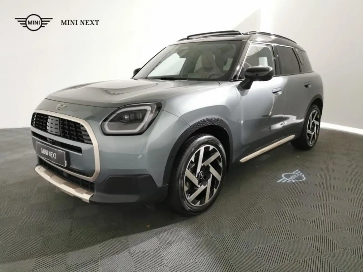 MINI Countryman C C 170ch Favoured DKG7 Vert - 1