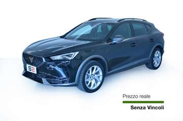 1.4 E-HYBRID DSG Climatronic 3 zone/Kessy entry + GO/Connectivity Box /Vetri posteriori oscurati/Fari Full LED