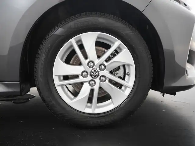 Toyota Yaris view 22