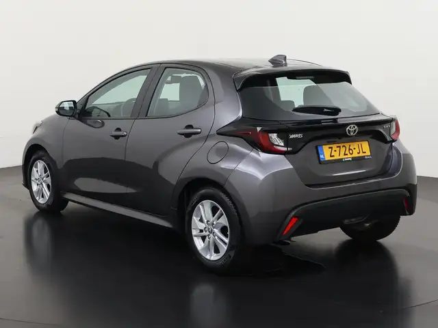 Toyota Yaris view 6