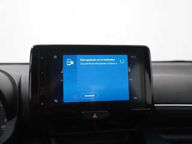Toyota Yaris view 14