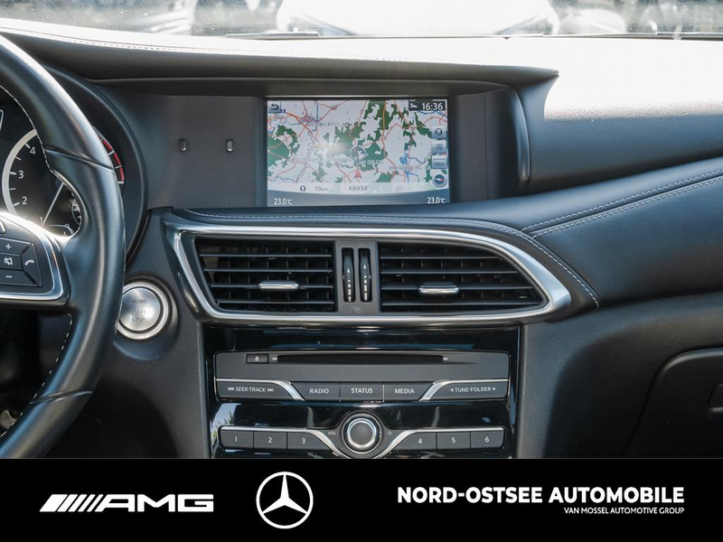 Infiniti Q30 2.0t SPORT AWD TEMPOMAT LED SHZ — photo 9