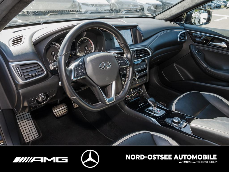 Infiniti Q30 2.0t SPORT AWD TEMPOMAT LED SHZ — photo 7