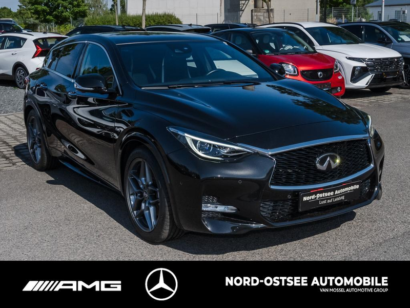 Infiniti Q30 2.0t SPORT AWD TEMPOMAT LED SHZ — photo 3