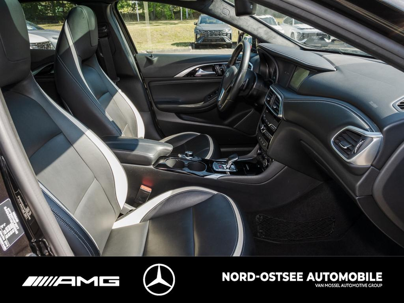 Infiniti Q30 2.0t SPORT AWD TEMPOMAT LED SHZ — photo 10