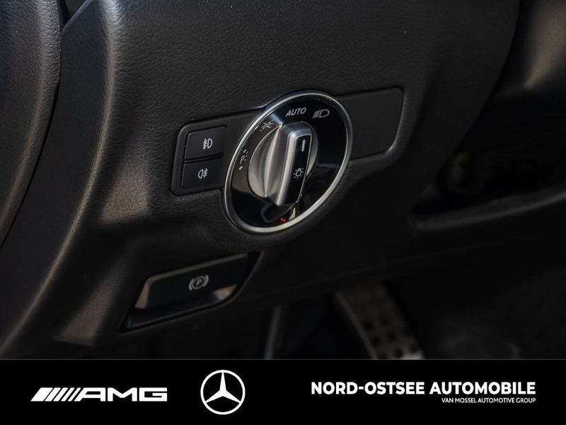 Infiniti Q30 2.0t SPORT AWD TEMPOMAT LED SHZ — photo 14