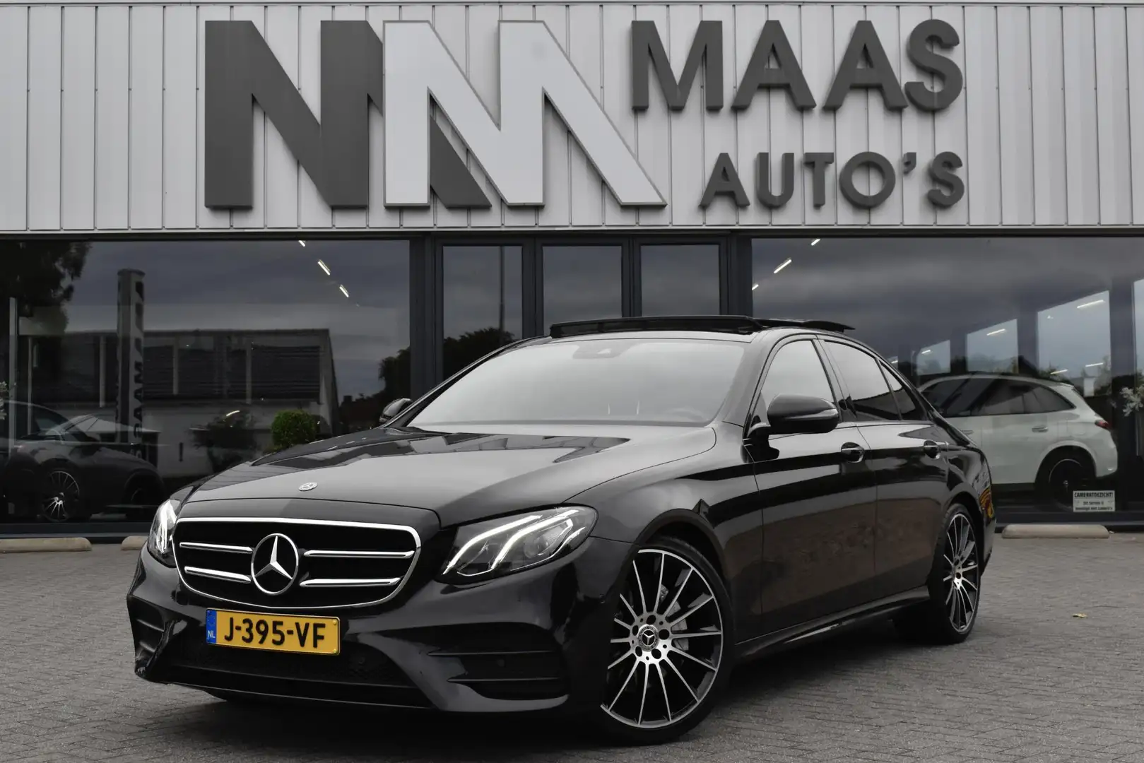 Mercedes-Benz E 200 AMG-Line Premium Plus Pano Nero - 1