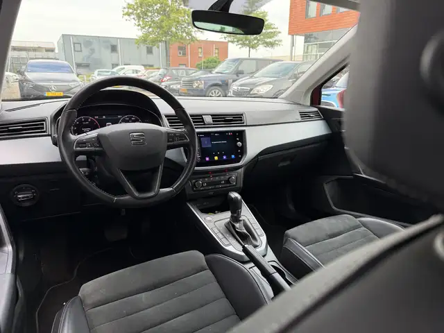 Seat Arona view 5