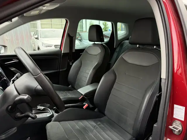Seat Arona view 4