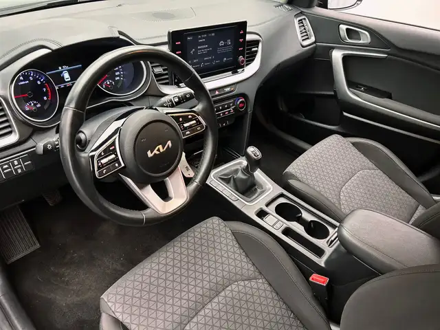 Kia Ceed view 14