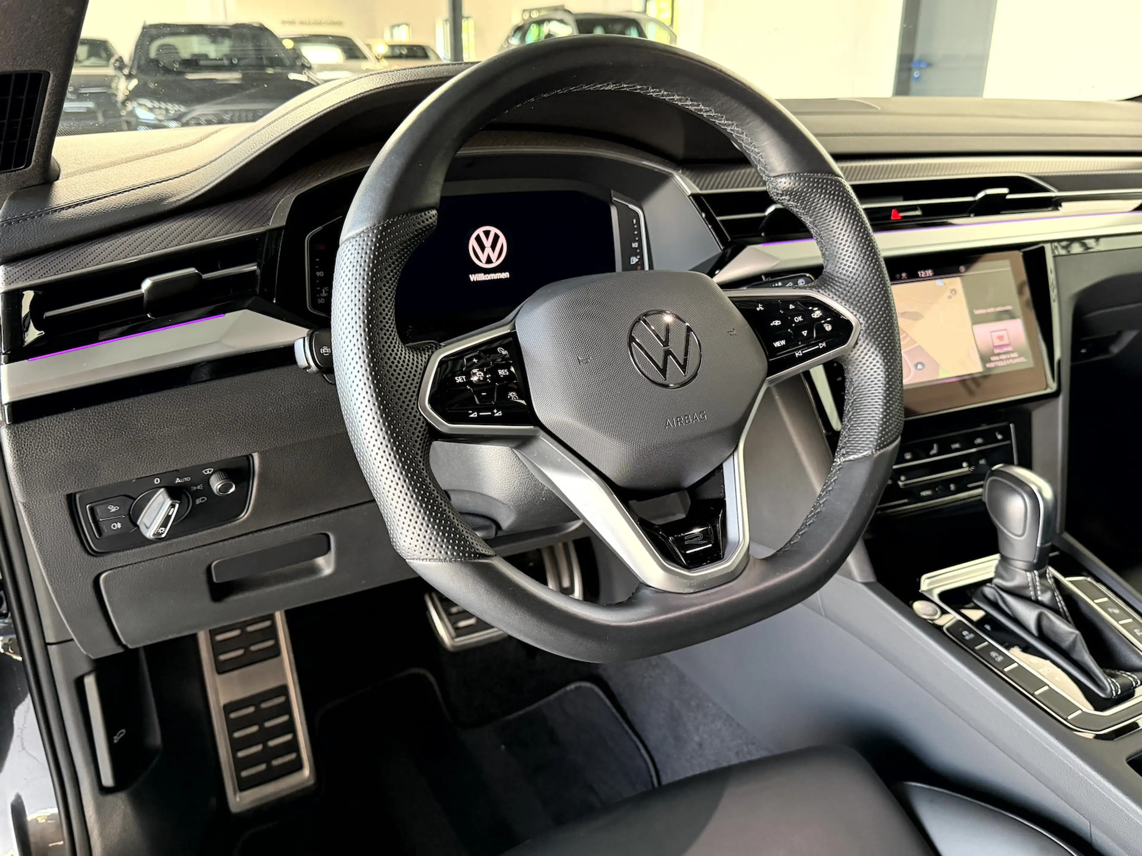 Volkswagen Arteon Shooting Brake 2.0TSI R Line*Pano*HUD*360* — photo 14