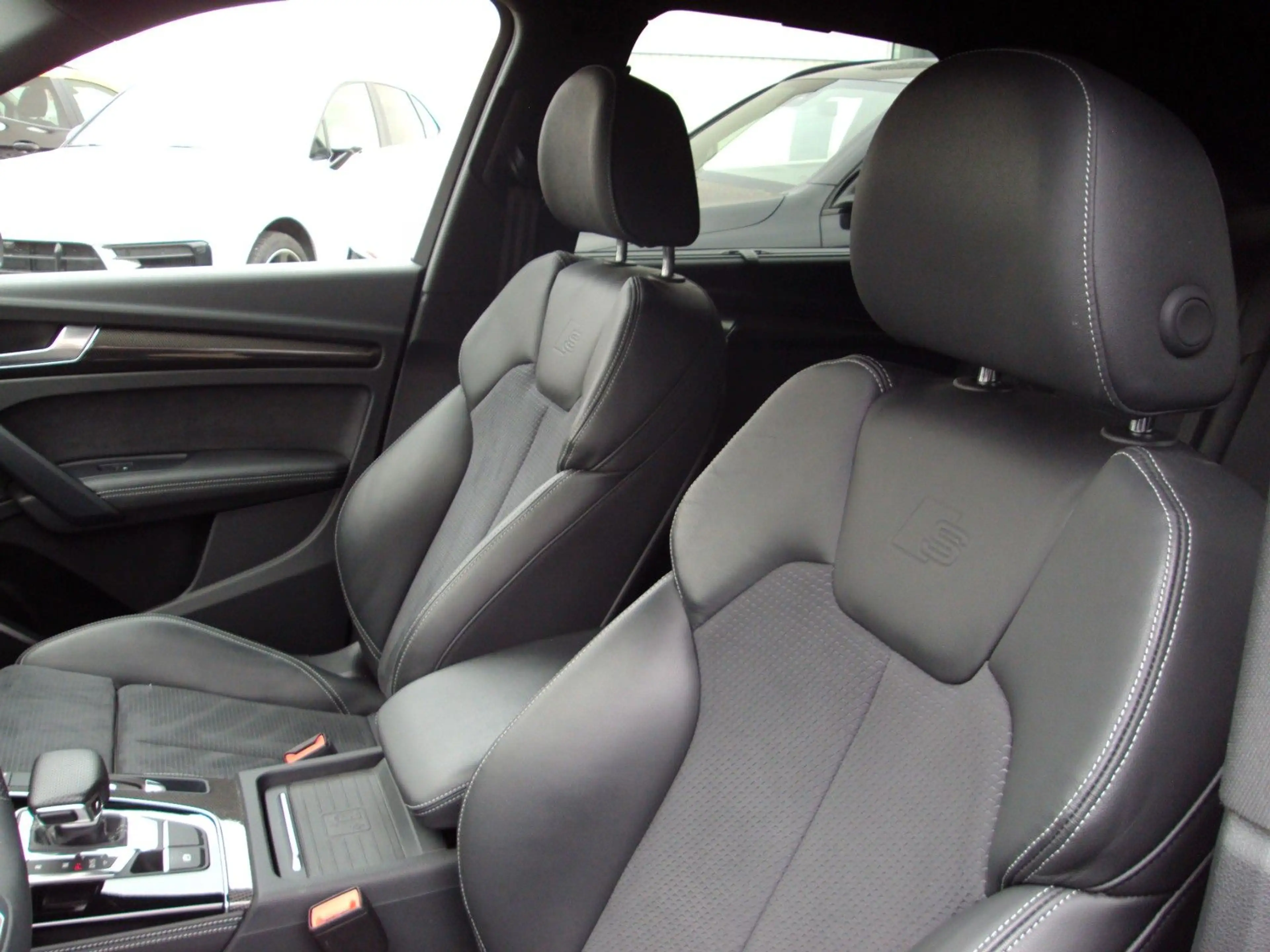 Audi SQ5 3.0 TDI tiptronic quattro S-Line — photo 12