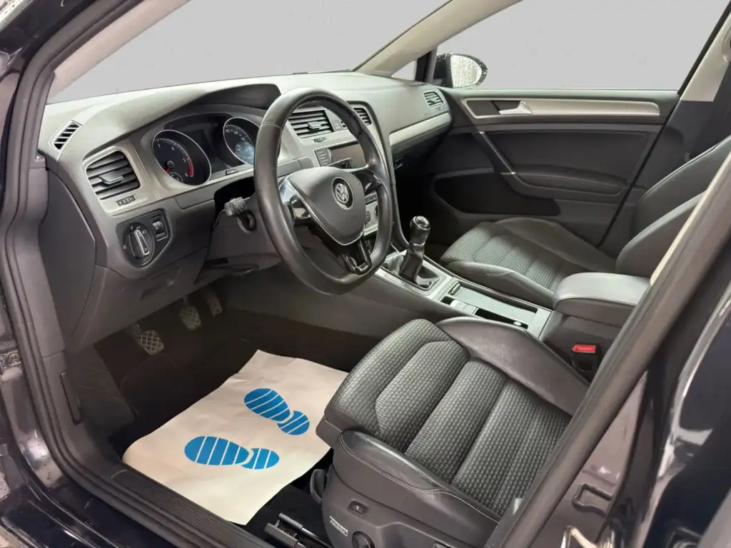 Volkswagen Golf VII 1.6 TDI | Navi | PDC | Massage | Tempom Bild 9
